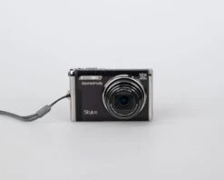 Olympus Stylus 9000 12MP CCD Sensor Digicam W/ Charger + Battery + 128MB XD Card(Olympus Stylus 9000 12mp Ccd Sensor Digicam W Charger Battery 128mb Xd Card) -Vintage Camera Store olympus stylus900 12megapixel ccd digicam 20240812 2333