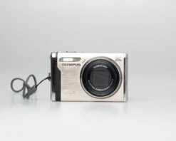 Olympus Stylus 9000 12MP Digicam W/ 16GB Card + Adapter + Charger + Battery (serial H16512514)(Olympus Stylus 9000 12mp Digicam W 16gb Card Adapter Charger Battery Serial H16512514) -Vintage Camera Store olympus stylus 9000 digital camera serial H16512514 20241211 8