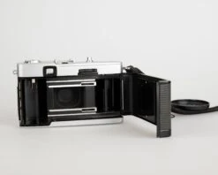 Olympus Trip 35 35mm Camera (serial 3023805)(Olympus Trip 35 35mm Camera Serial 3023805) -Vintage Camera Store olympus trip 35 35mm compact film camera Serial 3023805 202308175037