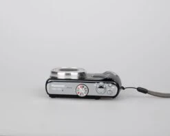 Panasonic Lumix DMC-TZ3 Digicam Feat/ 7.2 MP CCD Sensor + Leica DC Vario-Elmarit Lens W/ Charger + 2x Battery Packs(Panasonic Lumix Dmc Tz3 Digicam Feat 7 2 Mp Ccd Sensor 28 280mm Equiv Leica Dc Vario Elmarit Lens W Charger 2x Battery Pack) -Vintage Camera Store panasonic lumix dmc tz3 7.2 megapixel CCD digicam 20240311 1021