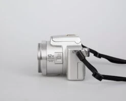 Panasonic Lumix DMC-FZ20 Digicam Feat/ 5 MP CCD Sensor + Leica DC Vario-Elmarit 1:2.8/6-72 ASPH Lens W/ Charger + Battery + 2GB SD Card(Panasonic Lumix Dmc_fz20 Digicam Feat 5 Mp Ccd Sensor Leica Dc Vario Elmarit 1 2 8 6 72 Asph Lens W Charger Battery 2gb Sd Card) -Vintage Camera Store panasonic lumix dmc fz20 20240310 969