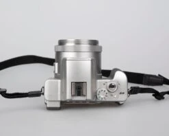 Panasonic Lumix DMC-FZ20 Digicam Feat/ 5 MP CCD Sensor + Leica DC Vario-Elmarit 1:2.8/6-72 ASPH Lens W/ Charger + Battery + 2GB SD Card(Panasonic Lumix Dmc_fz20 Digicam Feat 5 Mp Ccd Sensor Leica Dc Vario Elmarit 1 2 8 6 72 Asph Lens W Charger Battery 2gb Sd Card) -Vintage Camera Store panasonic lumix dmc fz20 20240310 971