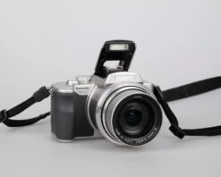 Panasonic Lumix DMC-FZ20 Digicam Feat/ 5 MP CCD Sensor + Leica DC Vario-Elmarit 1:2.8/6-72 ASPH Lens W/ Charger + Battery + 2GB SD Card(Panasonic Lumix Dmc_fz20 Digicam Feat 5 Mp Ccd Sensor Leica Dc Vario Elmarit 1 2 8 6 72 Asph Lens W Charger Battery 2gb Sd Card) -Vintage Camera Store panasonic lumix dmc fz20 20240310 972