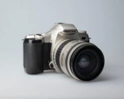 Pentax MZ-7 35mm SLR W/ SMC Pentax-FA 28-80mm Lens(Pentax Mz 7 35mm Slr W Smc Pentax Fa 28 80mm Lens) -Vintage Camera Store pentax MZ 7 35mm slr w Pentax28 80lens 202212112551