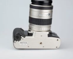 Pentax MZ-7 35mm SLR W/ SMC Pentax-FA 28-80mm Lens(Pentax Mz 7 35mm Slr W Smc Pentax Fa 28 80mm Lens) -Vintage Camera Store pentax MZ 7 35mm slr w Pentax28 80lens 202212112554