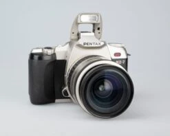 Pentax MZ-7 35mm SLR W/ SMC Pentax-FA 28-80mm Lens(Pentax Mz 7 35mm Slr W Smc Pentax Fa 28 80mm Lens) -Vintage Camera Store pentax MZ 7 35mm slr w Pentax28 80lens 202212112557