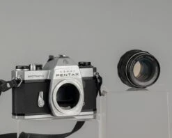 Pentax Spotmatic SP II W/ SMC Takumar 55mm F1.8 Lens + Leather Case // Modified For Modern Batteries(Copy Of Ricoh Singlex Ii Carl Zeiss Jena 50mm Lens) -Vintage Camera Store pentax Spotmatic SPII serial5088702 20201016 035