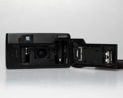 Pentax Zoom-70 (IQZoom) 35mm Camera W/case (serial 5379330)(Pentax Zoom 70 Iqzoom 35mm Camera W Case Serial 5379330) -Vintage Camera Store pentax zoom 70 pns film camera serial 5379330 20250226