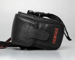 Pentax Zoom-70 (IQZoom) 35mm Camera W/case (serial 5379330)(Pentax Zoom 70 Iqzoom 35mm Camera W Case Serial 5379330) -Vintage Camera Store pentax zoom 70 pns film camera serial 5379330 20250226 10