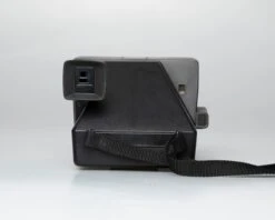 Polaroid Autofocus 660 Land Camera Instant Film Camera (serial C2Z07326NB)(Polaroid Autofocus 660 Land Camera Instant Film Camera Serial C2z07326nb) 13 Polaroid Autofocus 660 Land Camera Instant Film Camera (serial C2Z07326NB)(Polaroid Autofocus 660 Land Camera Instant Film Camera Serial C2z07326nb) -Vintage Camera Store polaroid 660landcamera instant film camera serial C2Z07326NB 20241229 1