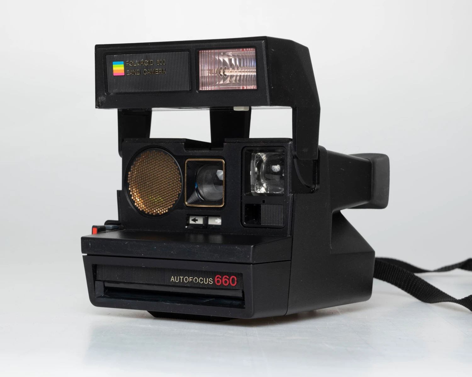 Polaroid Autofocus 660 Land Camera Instant Film Camera (serial C2Z07326NB)(Polaroid Autofocus 660 Land Camera Instant Film Camera Serial C2z07326nb) 4 Polaroid Autofocus 660 Land Camera Instant Film Camera (serial C2Z07326NB)(Polaroid Autofocus 660 Land Camera Instant Film Camera Serial C2z07326nb) - Image 4