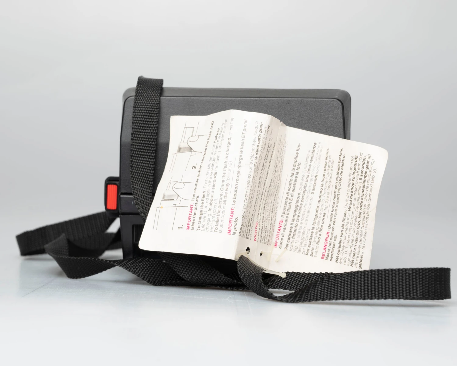 Polaroid Autofocus 660 Land Camera Instant Film Camera (serial C2Z07326NB)(Polaroid Autofocus 660 Land Camera Instant Film Camera Serial C2z07326nb) 9 Polaroid Autofocus 660 Land Camera Instant Film Camera (serial C2Z07326NB)(Polaroid Autofocus 660 Land Camera Instant Film Camera Serial C2z07326nb) - Image 9