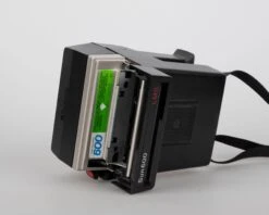 Polaroid Sun 600 LMS Instant Film Camera (serial ESF18918NG)(Polaroid Sun 600 Lms Instant Film Camera Serial Esf18918ng) -Vintage Camera Store polaroid SUN 600 LMS serial ESF18918NG USA 20240325 1251