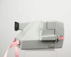 Grey And Pink Polaroid 600 Cool Cam Instant Camera (serial C8W38593)(Grey And Pink Polaroid 600 Cool Cam Instant Camera Serial C8w38593) -Vintage Camera Store polaroid cool cam serial C8W38593 202209171781