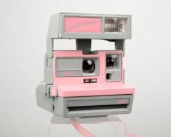 Grey And Pink Polaroid 600 Cool Cam Instant Camera (serial C8W38593)(Grey And Pink Polaroid 600 Cool Cam Instant Camera Serial C8w38593)