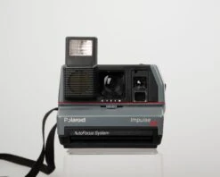 Polaroid Impulse AF Instant Camera With Original Case, Prism Lens Filter, And Manual (serial C4K18579YDCA)(Polaroid Impulse Af Instant Camera With Original Case Prism Lens Filter And Manual Serial C4k18579ydca) -Vintage Camera Store polaroid impulse AF serial C4K18579YDCA 202209171800