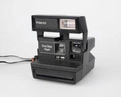 Polaroid One Step Flash Type 600 Instant Film Camera(Polaroid One Step Flash Type 600 Instant Film Camera) -Vintage Camera Store polaroid one step flash 600 instant filim camera 202304253902
