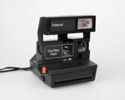 Polaroid One Step Flash Type 600 Instant Film Camera(Polaroid One Step Flash Type 600 Instant Film Camera) -Vintage Camera Store polaroid one step flash 600 instant filim camera 202304253903