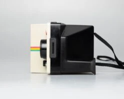 Polaroid One Step (original) Uses SX-70 Instant Film (serial CVC914DA)(Polaroid One Step Original Users Sx 70 Instant Film Serial Cvc914da) -Vintage Camera Store polaroid onestep sx70 instant film camera serial CVC914DA 20241229 4