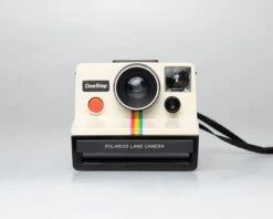 Polaroid One Step (original) Uses SX-70 Instant Film (serial CVC914DA)(Polaroid One Step Original Users Sx 70 Instant Film Serial Cvc914da)