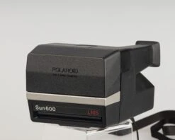 Polaroid Sun 600 LMS Instant Film Camera(Polaroid Sun 600 Lms Instant Film Camera) -Vintage Camera Store polaroid sun600LMS instantcamera serKAR00101NC 20200618 325