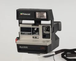 Polaroid Sun 600 LMS Instant Film Camera(Polaroid Sun 600 Lms Instant Film Camera) -Vintage Camera Store polaroid sun600LMS instantcamera serKAR00101NC 20200618 328