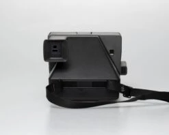 Polaroid Autofocus 660 Land Camera Instant Film Camera (serial A5W57400ND)(Polaroid Autofocus 660 Land Camera Instant Film Camera Serial A5w57400nd) -Vintage Camera Store polaroid sun660 instantfilmcamera serial A5W57400ND 20250618 2