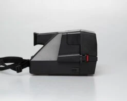 Polaroid Autofocus 660 Land Camera Instant Film Camera (serial A5W57400ND)(Polaroid Autofocus 660 Land Camera Instant Film Camera Serial A5w57400nd) -Vintage Camera Store polaroid sun660 instantfilmcamera serial A5W57400ND 20250618 3