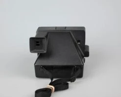 Polaroid Sun 600 LMS Instant Film Camera (serial D3D888340NA)(Polaroid Sun 600 Lms Instant Film Camera Serial D3d888340na) -Vintage Camera Store polaroid sun 600 RMS serial D3D888340NA 202303163388