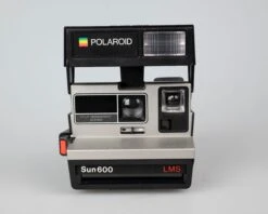 Polaroid Sun 600 LMS Instant Film Camera (serial D3D888340NA)(Polaroid Sun 600 Lms Instant Film Camera Serial D3d888340na)