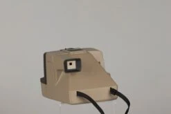 Polaroid Polasonic 4000 (aka One Step Sonar) Autofocus Instant Camera With Polatronic Flash(Polaroid Polasonic 4000 Aka One Step Sonar Autofocus Instant Camera With Polatronic Flash) -Vintage Camera Store polaroidpolasonic4000withflash 20201127 711