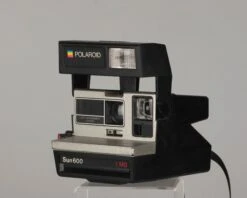 Polaroid Sun 600 LMS Instant Film Camera (serial D3T74680NA)(Polaroid Sun 600 Lms Instant Film Camera Serial D3t74680na) -Vintage Camera Store polaroidsun600lmsserialD3T74680NA 20201127 722