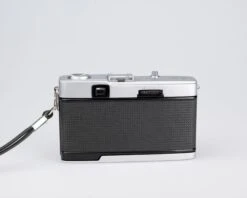 Olympus Trip 35 35mm Camera W/ Case And Manual (serial 1198715)(Olympus Trip 35 35mm Camera W Case And Manual Serial 1198715) -Vintage Camera Store redo olympus trip35 serial 1198715 202211052018202211052030