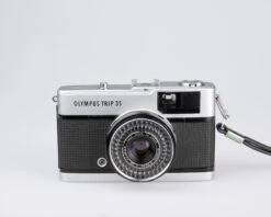 Olympus Trip 35 35mm Camera W/ Case And Manual (serial 1198715)(Olympus Trip 35 35mm Camera W Case And Manual Serial 1198715) -Vintage Camera Store redo olympus trip35 serial 1198715 202211052018202211052035