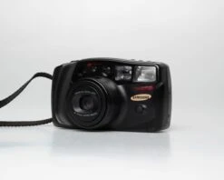 Samsung AF Zoom 1050 35mm Camera W/ Case + Manual (serial 97101758)(Samsung Af Zoom 1050 35mm Camera W Case Serial 97101758) -Vintage Camera Store samsung AFZoom1050 35mm pns camera serial 97101758 20250312 6
