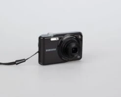 Samsung ES67 10 MP CCD Sensor Digicam W/ 4GB SD Card + Battery + Charger(Samsung Es67 10 Mp Ccd Sensor Digicam W 4gb Sd Card Battery Charger) -Vintage Camera Store samsung ES67 10megapixel digicam 20240727 2127