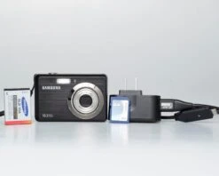 Samsung SL102 10.2 MP CCD Sensor Digicam W/ 2GB SD Card + Battery + Charger (serial A1V3C908B0187L))(Samsung Sl102 10 2 Mp Ccd Sensor Digicam W 2gb Sd Card Battery Charger Serial A1v3c908b0187l)