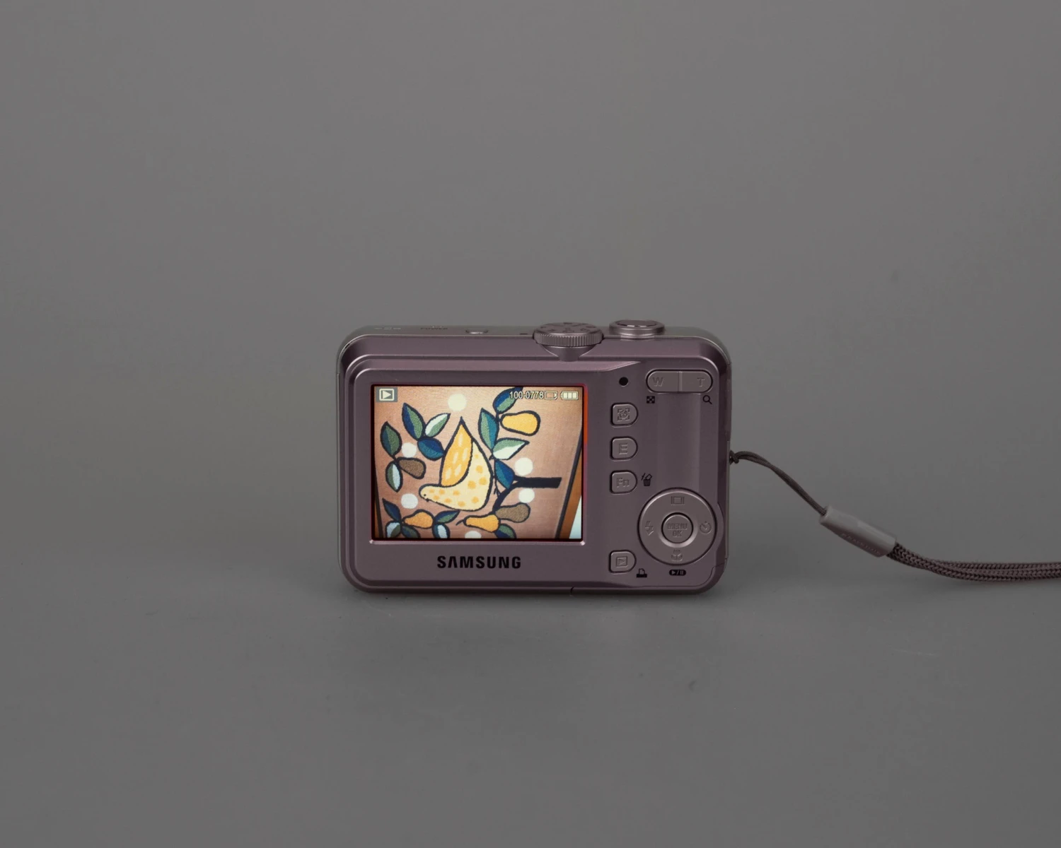 Samsung S760 7.2 MP CCD Sensor Digicam W/ 4GB SD Card (uses AA Batteries)(Samsung Es760 7 1 Mp Ccd Sensor Digicam W 4gb Sd Card Uses Aa Batteries) 9 Samsung S760 7.2 MP CCD Sensor Digicam W/ 4GB SD Card (uses AA Batteries)(Samsung Es760 7 1 Mp Ccd Sensor Digicam W 4gb Sd Card Uses Aa Batteries) - Image 9