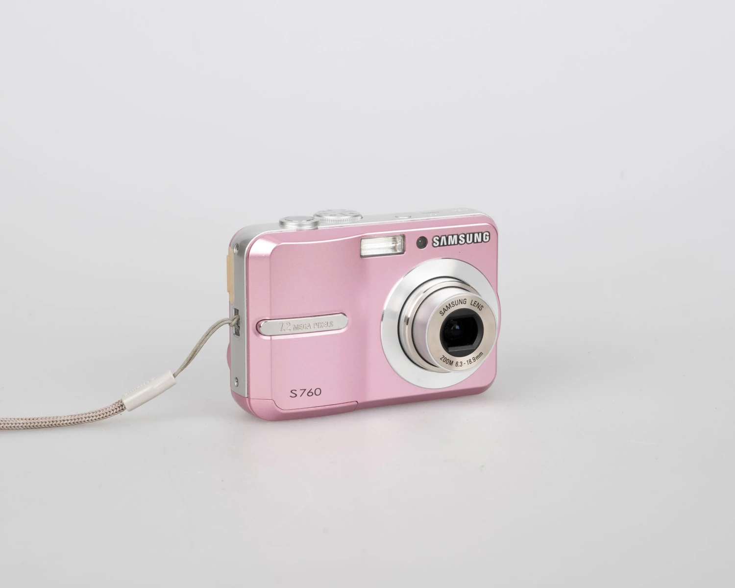 Samsung S760 7.2 MP CCD Sensor Digicam W/ 4GB SD Card (uses AA Batteries)(Samsung Es760 7 1 Mp Ccd Sensor Digicam W 4gb Sd Card Uses Aa Batteries) 5 Samsung S760 7.2 MP CCD Sensor Digicam W/ 4GB SD Card (uses AA Batteries)(Samsung Es760 7 1 Mp Ccd Sensor Digicam W 4gb Sd Card Uses Aa Batteries) - Image 5