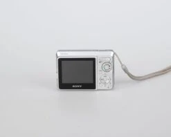 Sony Cyber-Shot DSC-S730 7.2 MP Digicam W/ 2 GB Memory Card (uses AA Batteries)(Sony Cyber Shot Dsc S730 7 2 Mp Digicam W 2 Gb Memory Card Uses Aa Batteries) -Vintage Camera Store sony cyber shot dsc s730 7mp digicam camera 20240729 2164