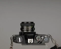 Vivitar 220/SL 35mm SLR Camera With 50mm F1.8 Len And Ever-ready Case(Vivitar Sl 200 35mm Slr Camera With 50mm F1 8 Len) -Vintage Camera Store vivitar sl220 serial97302392 20201215 110