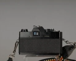 Vivitar 220/SL 35mm SLR Camera With 50mm F1.8 Len And Ever-ready Case(Vivitar Sl 200 35mm Slr Camera With 50mm F1 8 Len) -Vintage Camera Store vivitar sl220 serial97302392 20201215 112