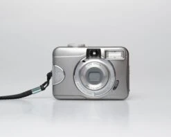 Vivitar Vivicam 3.3 MP Digicam W/ USB Cable (uses AA Batteries + SD Cards)(Vivitar Vivicam 3 3 Mp Digicam W Usb Cable Uses Aa Batteries Sd Cards) -Vintage Camera Store vivitar vivicam 5.1mm 3.3 megapixel Digitalcamera digicam 20250405 6