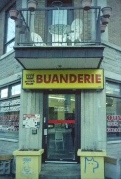 Yashica ME-1 35mm Viewfinder Camera W/ CS-10 Flash (serial 059277) | Film🎞tested(Yashica Me 1 35mm Viewfinder Camera W Flash Serial 059277) -Vintage Camera Store yashicaME1 35mm film pns camera serial 20241212