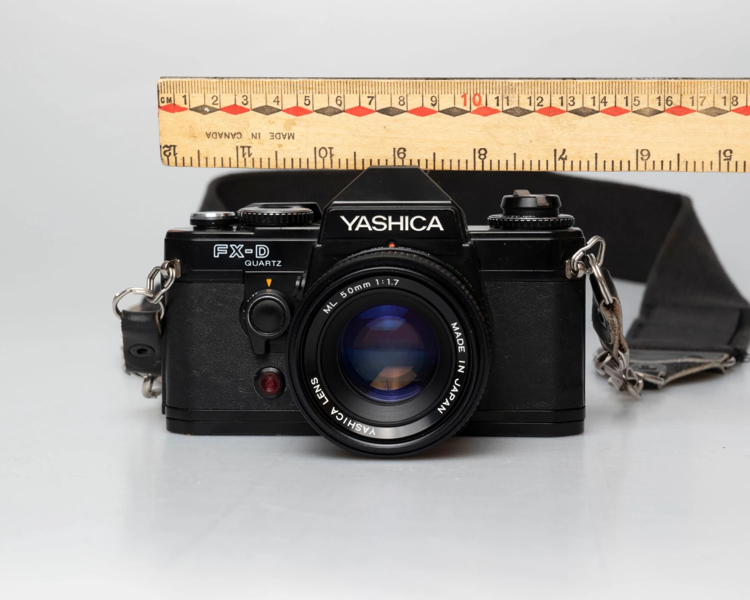 Yashica FX-D Quartz 35mm Film SLR + Boxed 50mm F1.7 Lens + Manual (serial 282722) | Film🎞tested(Yashica Fx D 35mm Film Slr Boxed 50mm F1 7 Lens Manual Serial 282722 Film🎞tested) 3 Yashica FX-D Quartz 35mm Film SLR + Boxed 50mm F1.7 Lens + Manual (serial 282722) | Film🎞tested(Yashica Fx D 35mm Film Slr Boxed 50mm F1 7 Lens Manual Serial 282722 Film🎞tested) - Image 3