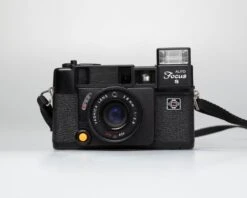 Yashica Auto Focus S 35mm Point-and-shoot Camera (serial 5036527) | Film🎞tested(Yashica Auto Focus S 35mm Point And Shoot Camera Serial 5036527 Film🎞tested)