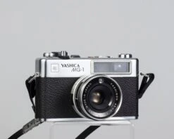 Yashica MG-1 Rangefinder 35mm Camera (serial 70600635)(Yashica Mg 1 Rangefinder 35mm Camera Serial 70600635)