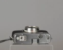 Yashica Mimy Half-frame 35mm Camera Plus Braun Flash(Yashica Mimy Half Frame 35mm Camera Plus Braun Flash) -Vintage Camera Store yashica mimy half frame35mm withBraunFlash 20201028 149