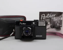 Yashica Partner 35mm Film Camera W/ Case + Manual(Yashica Partner 35mm Film Camera W Case Manual)
